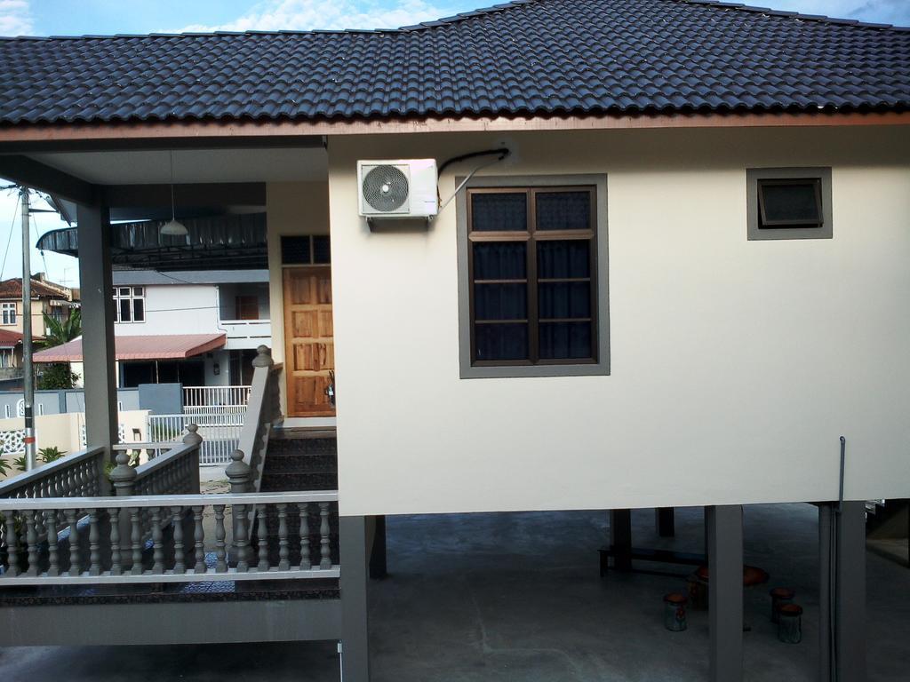 Teratak Tok Wan 1 And 2 Villa Kota Bharu Kültér fotó